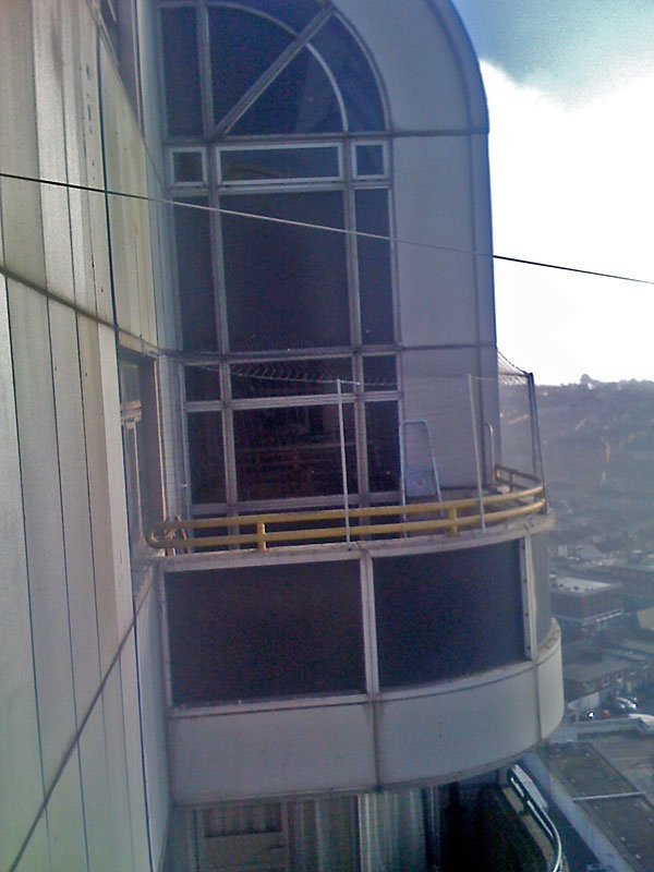 Pigeon netting to a top floor balcony at a flat in Swindon. 